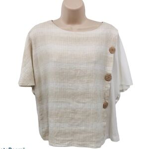Kenise women’s blouse tan‎ and white buttons S